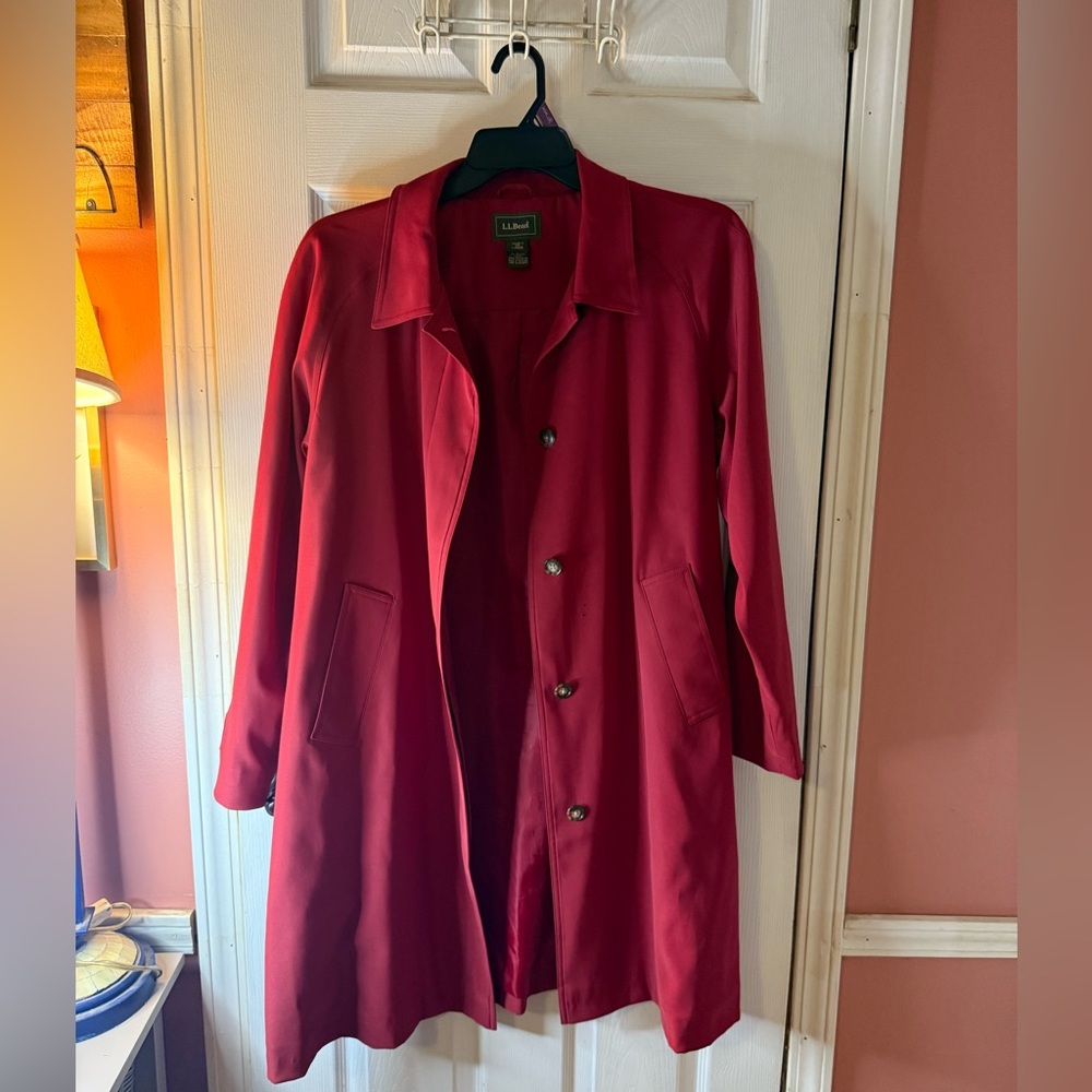 (SALE) LL Bean Women's rust color lined trench coat